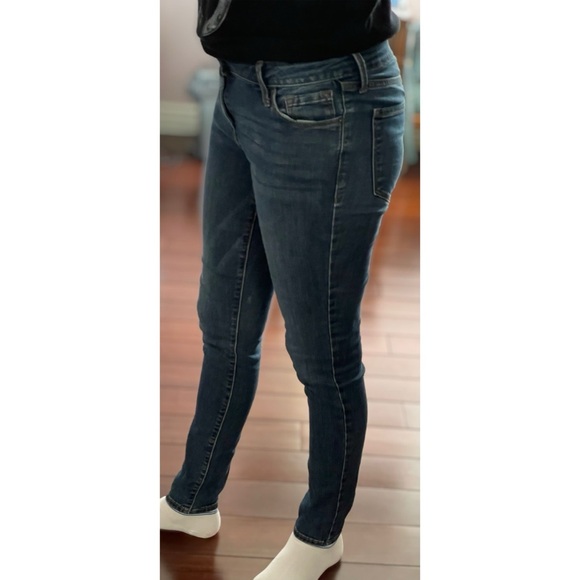 Old Navy Rockstar Skinny Jeans - Picture 5 of 5